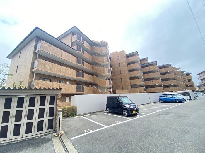 ＦＯＵＲＭ－レジデンス東園田の物件外観写真