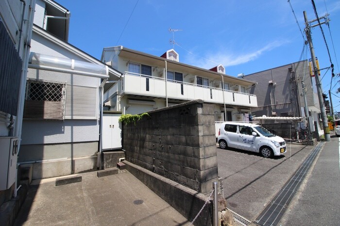 フラットＡＺの物件外観写真