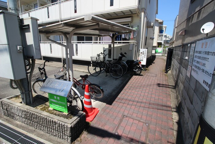 フラットＡＺの物件外観写真