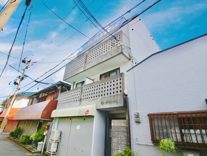 アル・ヴィラージュの物件外観写真