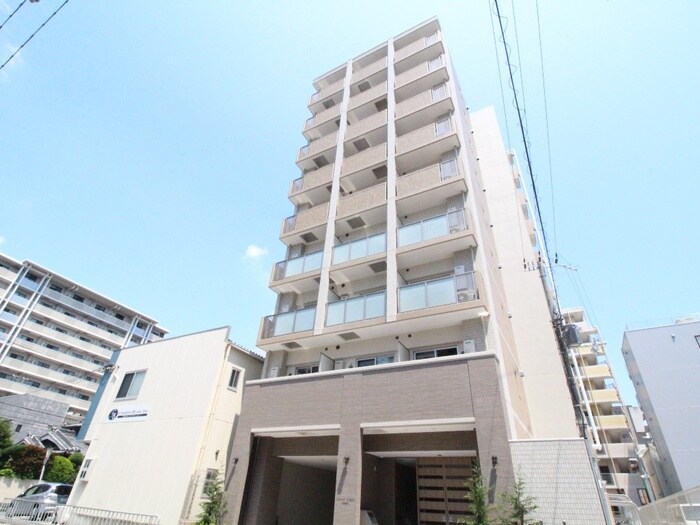 クローバー・クレア江坂垂水の物件外観写真