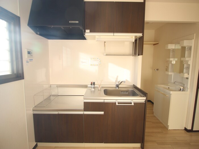 アーバン堂の前の物件内観写真