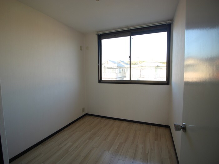 アーバン堂の前の物件内観写真