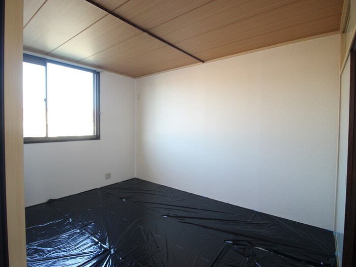 アーバン堂の前の物件内観写真