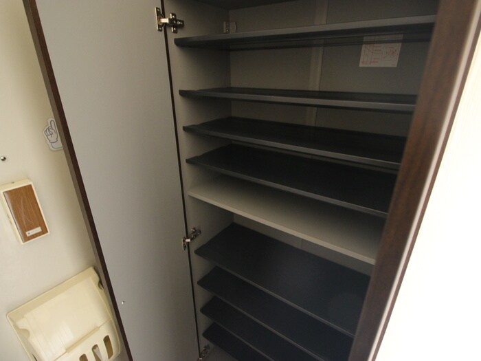 アーバン堂の前の物件内観写真