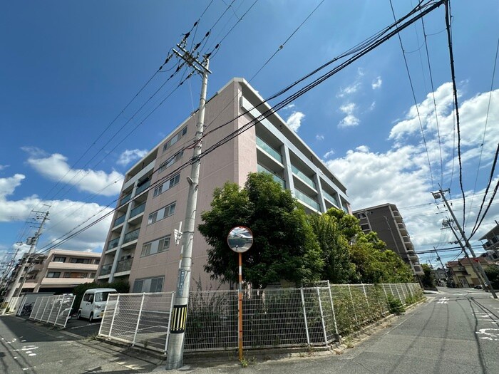 フロレセ－ル茨木の物件外観写真