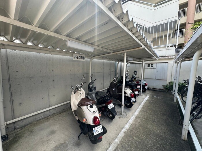 フロレセ－ル茨木の物件外観写真