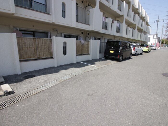 ハイツブル－スカイの物件外観写真