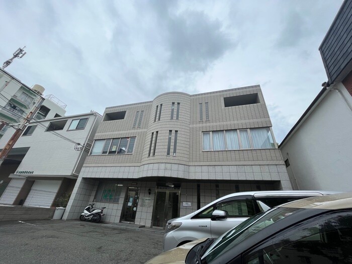 笹部ビルの物件外観写真