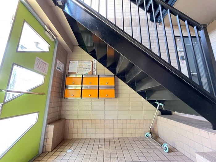 Ｍクレ－ル　Ａ棟の物件外観写真