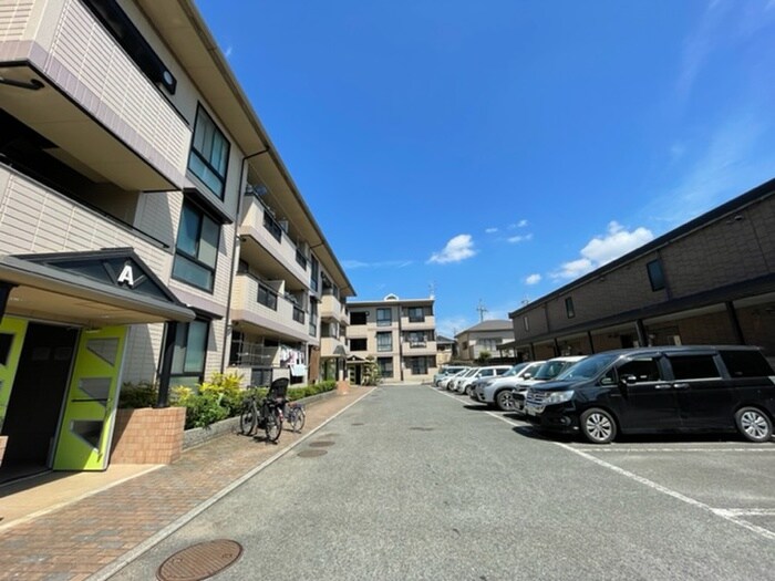 Ｍクレ－ル　Ａ棟の物件外観写真