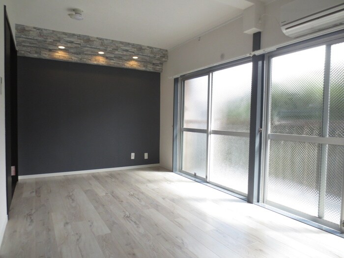 松林マンションの物件内観写真