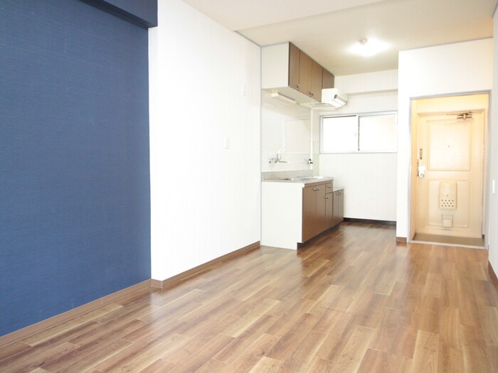 松林マンションの物件内観写真