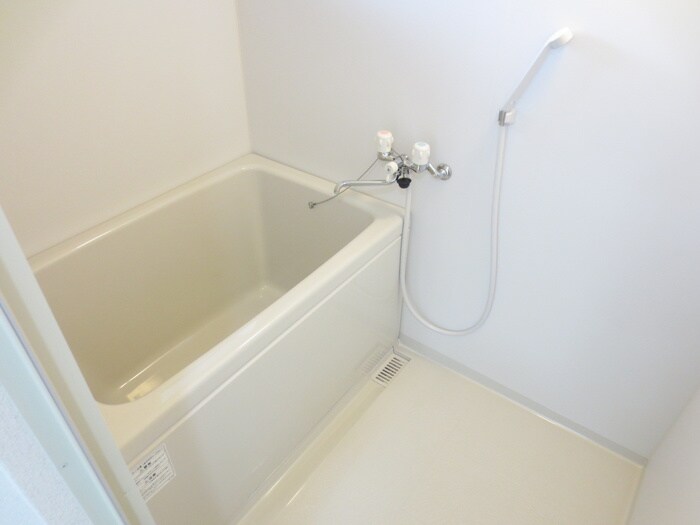 松林マンションの物件内観写真