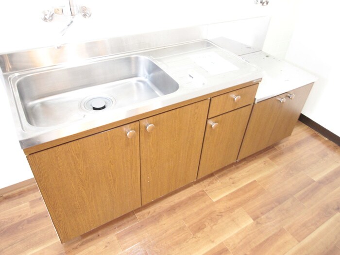 松林マンションの物件内観写真