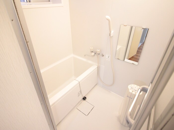 松林マンションの物件内観写真