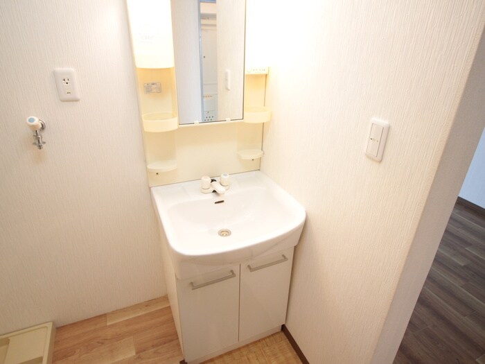 松林マンションの物件内観写真