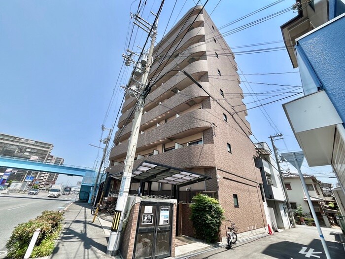 リバ－イ－ストクレムリンの物件外観写真