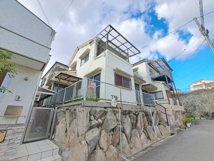 朝霧台　戸建の物件外観写真