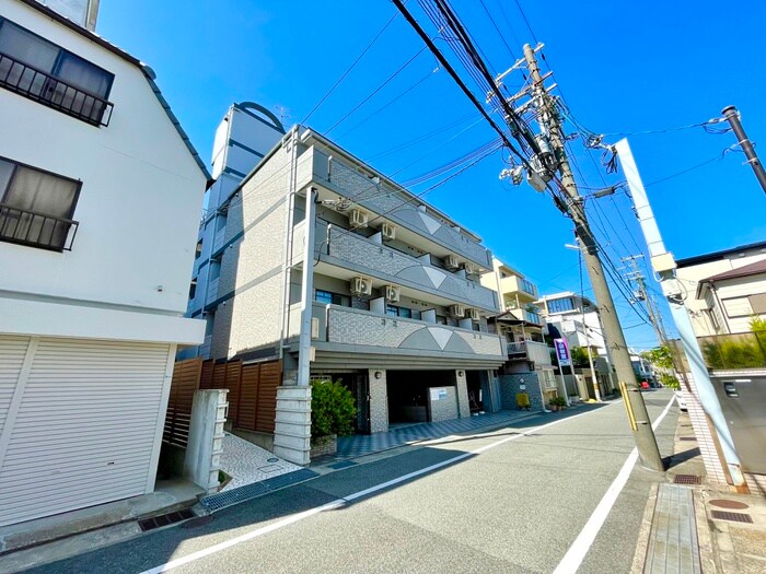 サウザ－岡本の物件外観写真