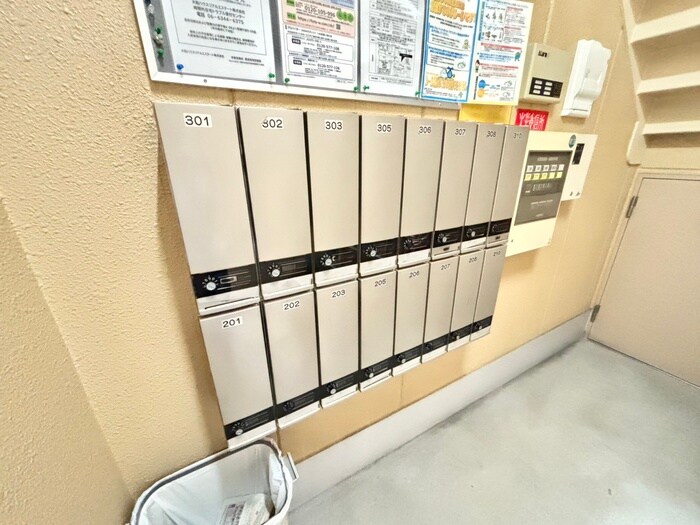 アルビ－コ－トの物件外観写真