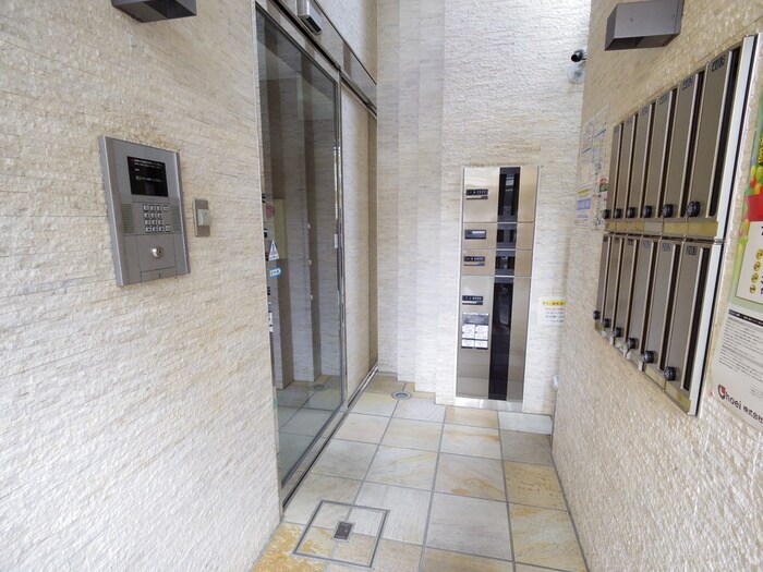 レジデンス雅都の物件外観写真