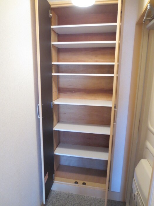 ロイヤルコ－ポの物件内観写真