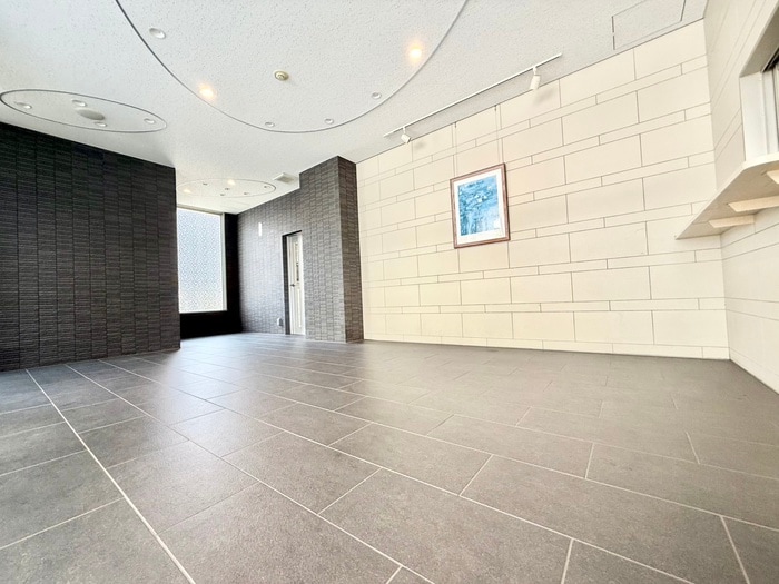 Ｍ　ＰＬＡＺＡ香里六番館の物件外観写真