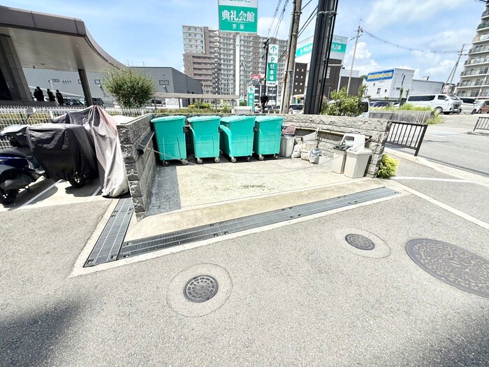 Ｍ　ＰＬＡＺＡ香里六番館の物件外観写真