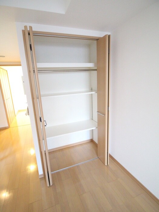 ｶｽﾀﾘｱ三宮の物件内観写真