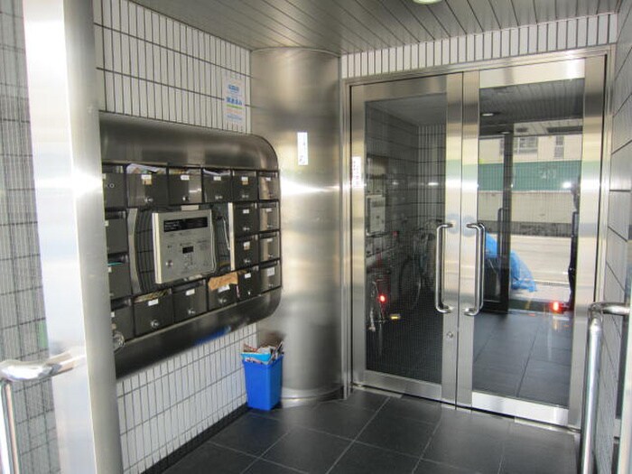 ティ－ホ－ムズ新大阪の物件外観写真