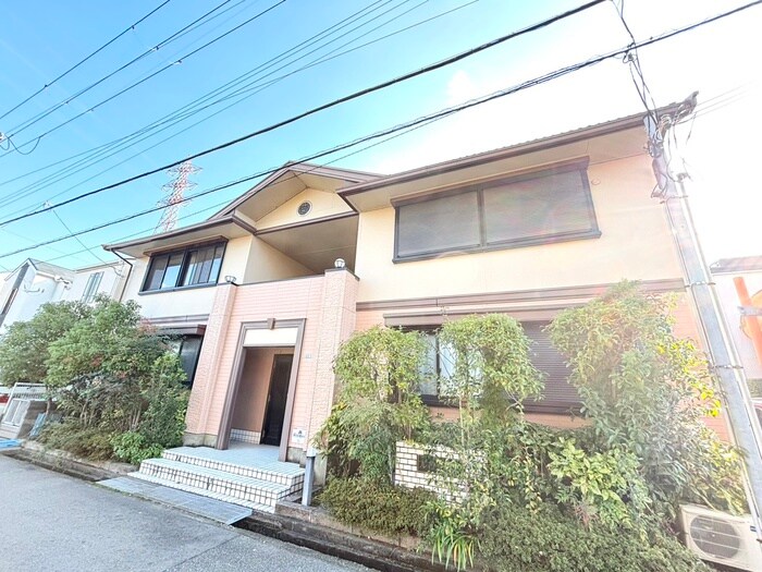 フレマリール楠の森Ａ棟の物件外観写真