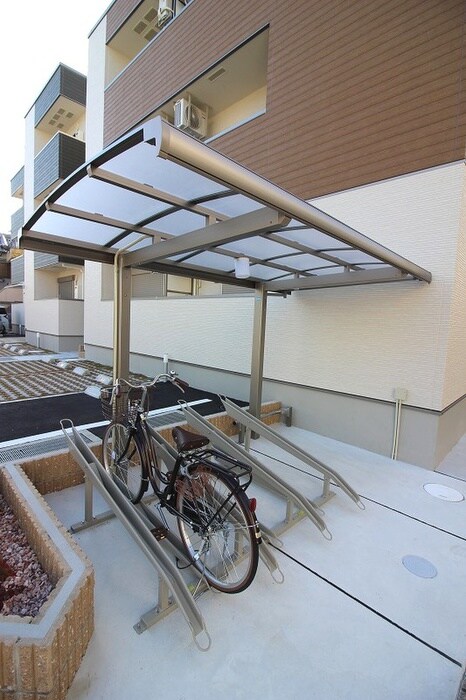 フジパレス西三荘Ⅲ番館の物件外観写真