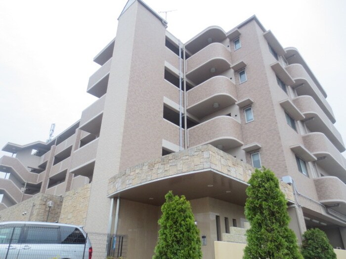 グレイスコ－トの物件外観写真