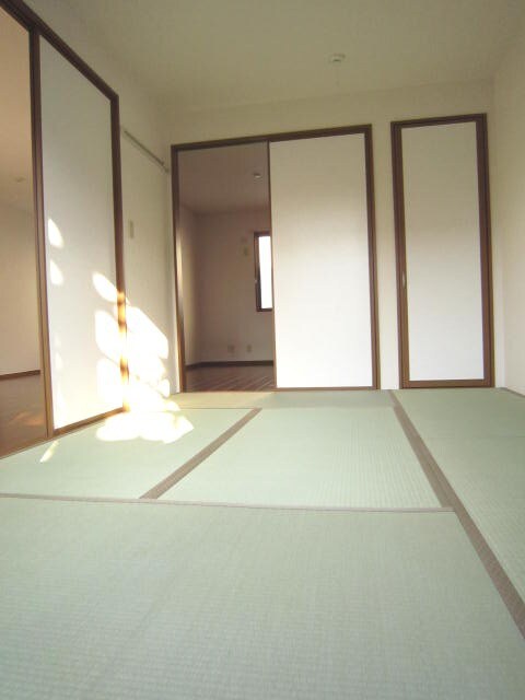 メゾンドール榮の物件内観写真