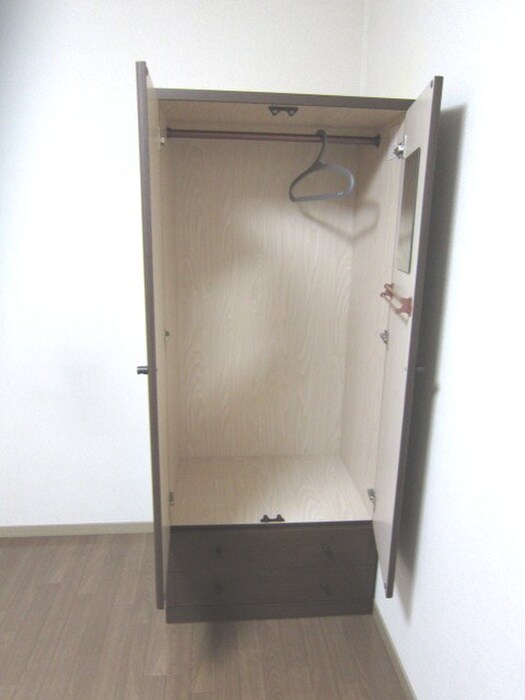 RHYTHM新石切B棟の物件内観写真