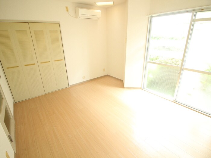 ナヴィ－ル箕面の物件内観写真