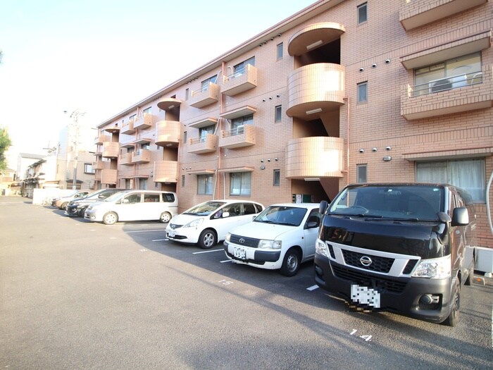 ピアレス千本の物件外観写真