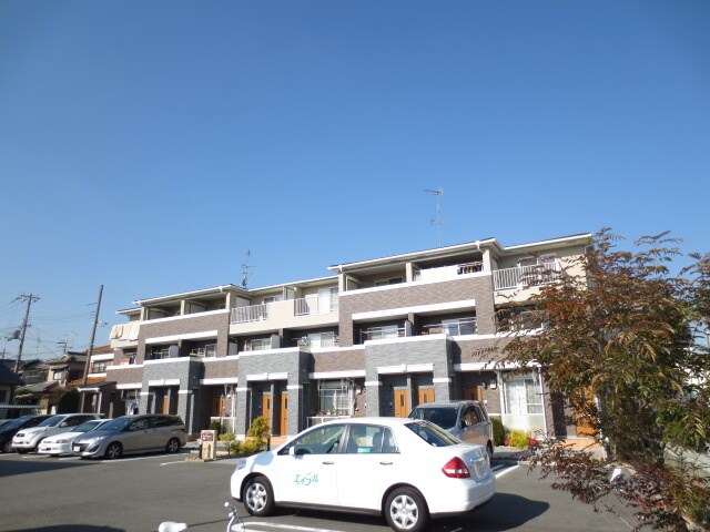 ラ・フロ－レンスの物件外観写真