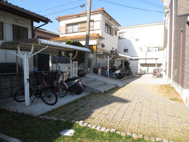 ラ・フロ－レンスの物件外観写真