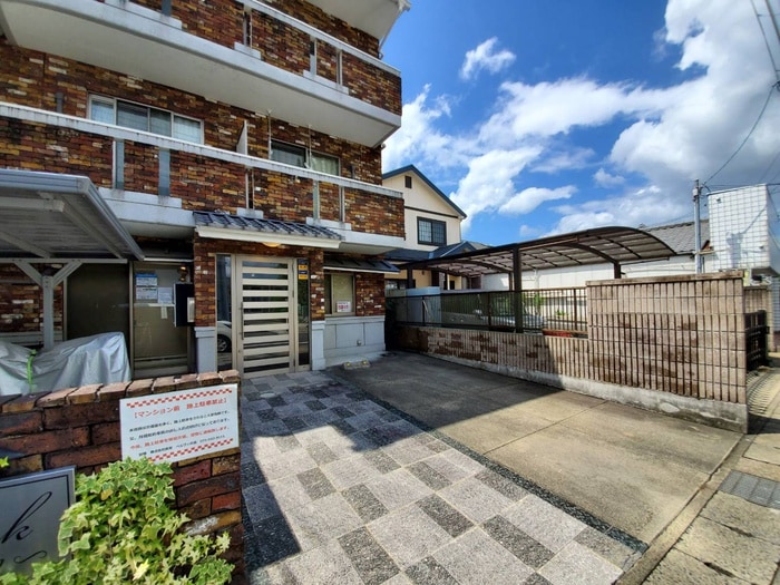 ベルセルクの物件外観写真