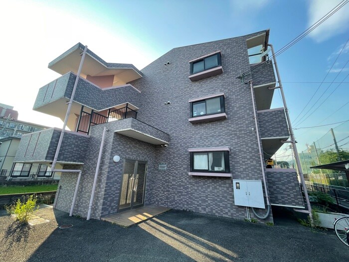 サンツェルブの物件外観写真