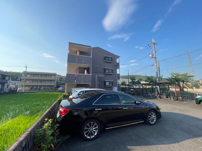 サンツェルブの物件外観写真