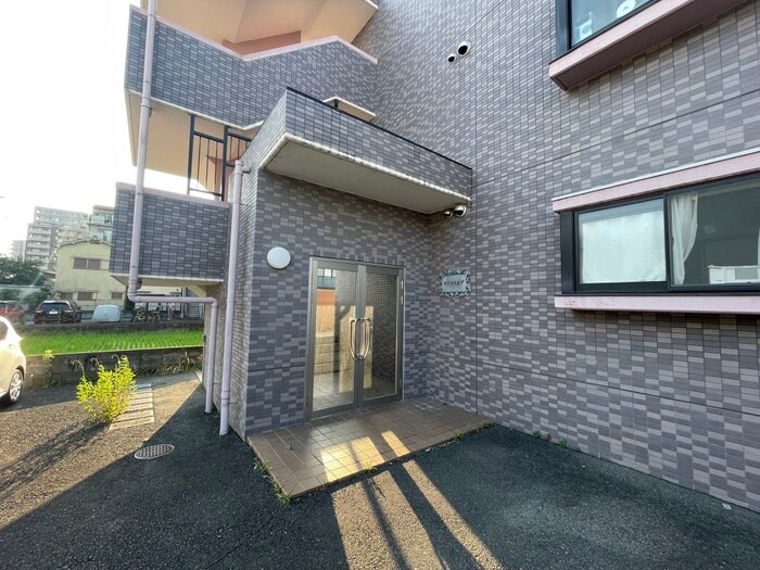 サンツェルブの物件外観写真