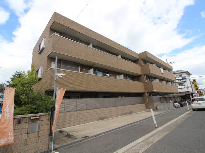 アンジェリック長尾の物件外観写真