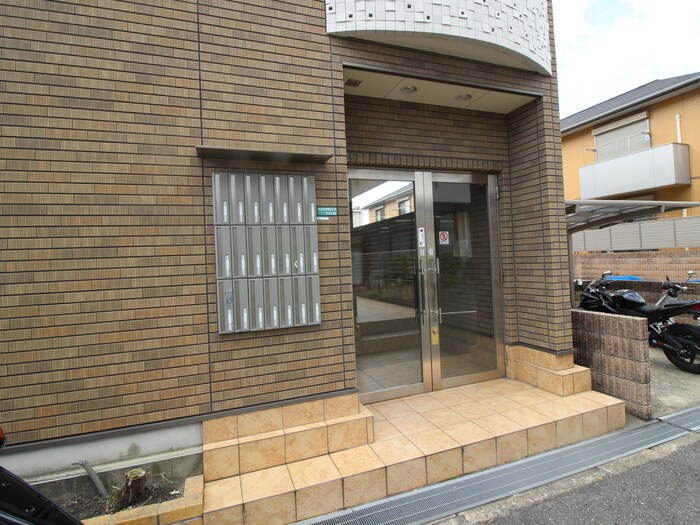 アンジェリック長尾の物件外観写真