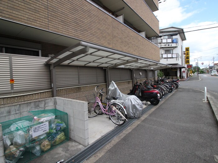 アンジェリック長尾の物件外観写真