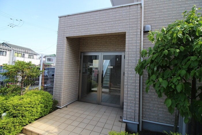 Ｇｒｅｅｎ　Ｃｏａｔの物件外観写真