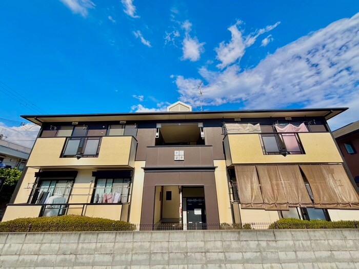 サンライフ松田の物件外観写真