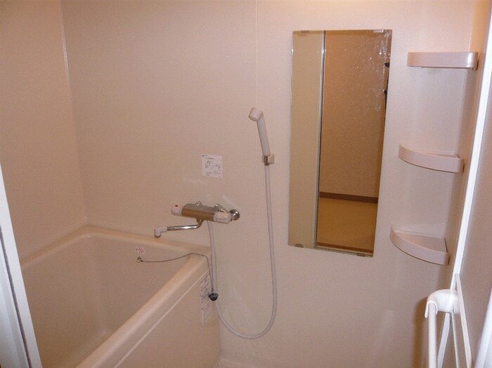 ネオコ－ポ住吉の物件内観写真